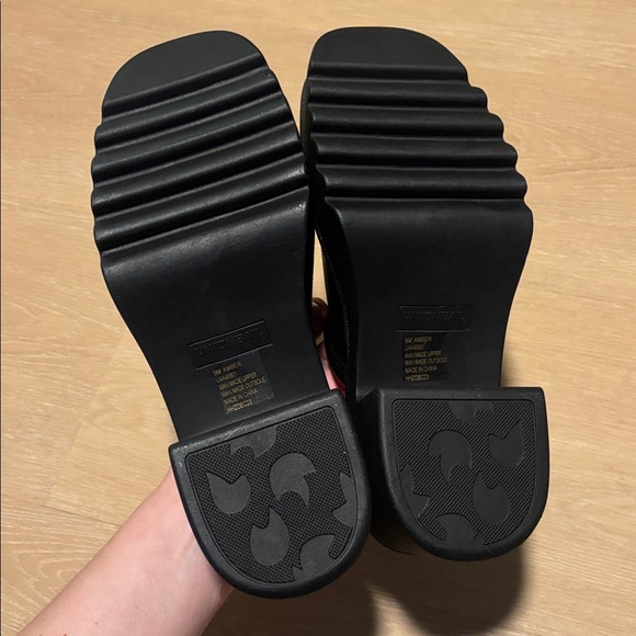 NIB Union Bay Black Amber Clog Lug Heel size 9 - Picture 5 of 6